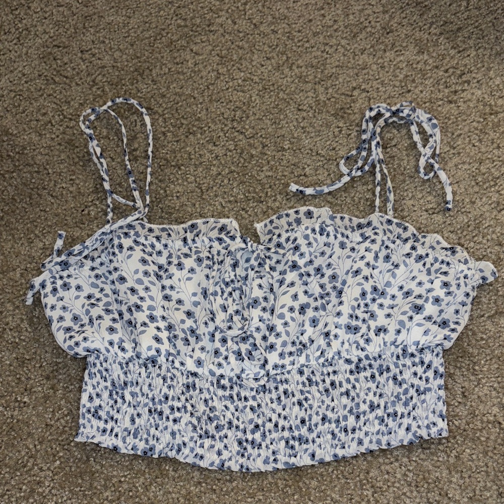 Princess Polly Blue Floral Crop Top- size 4